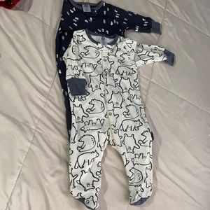 Gerber onesies 0-3 months new with out tags just took out of package